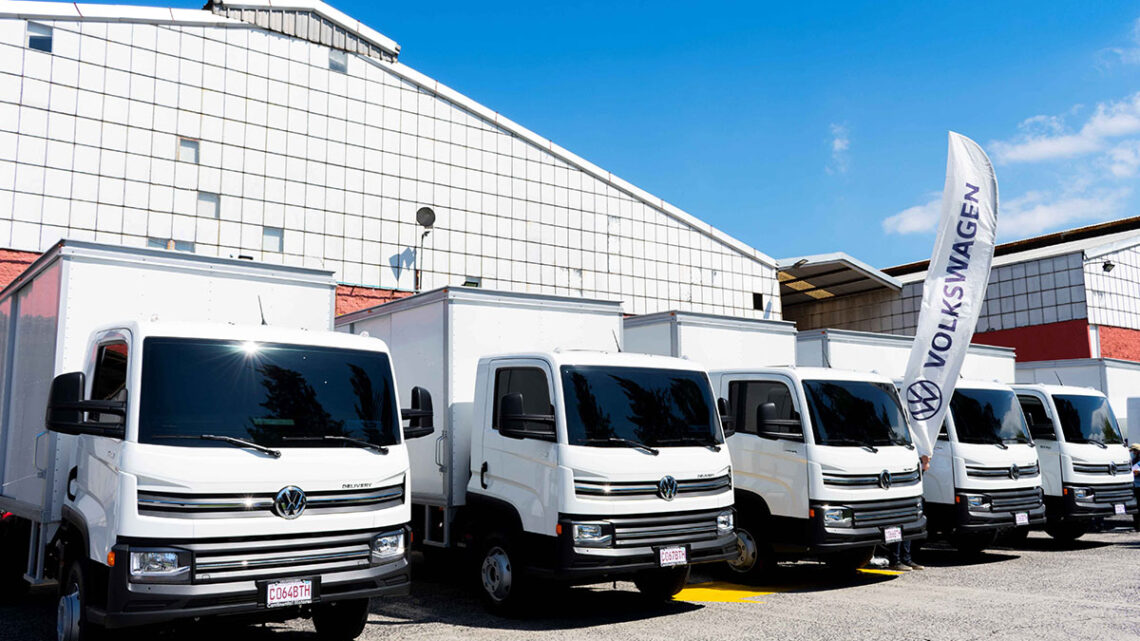 VWCO embarca nueve camiones Delivery para cliente en Guatemala