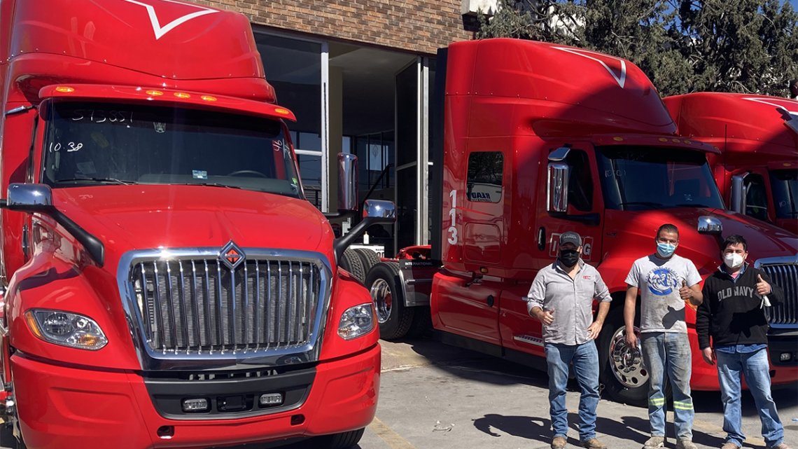 Navistar y Sierra Norte entregan unidades