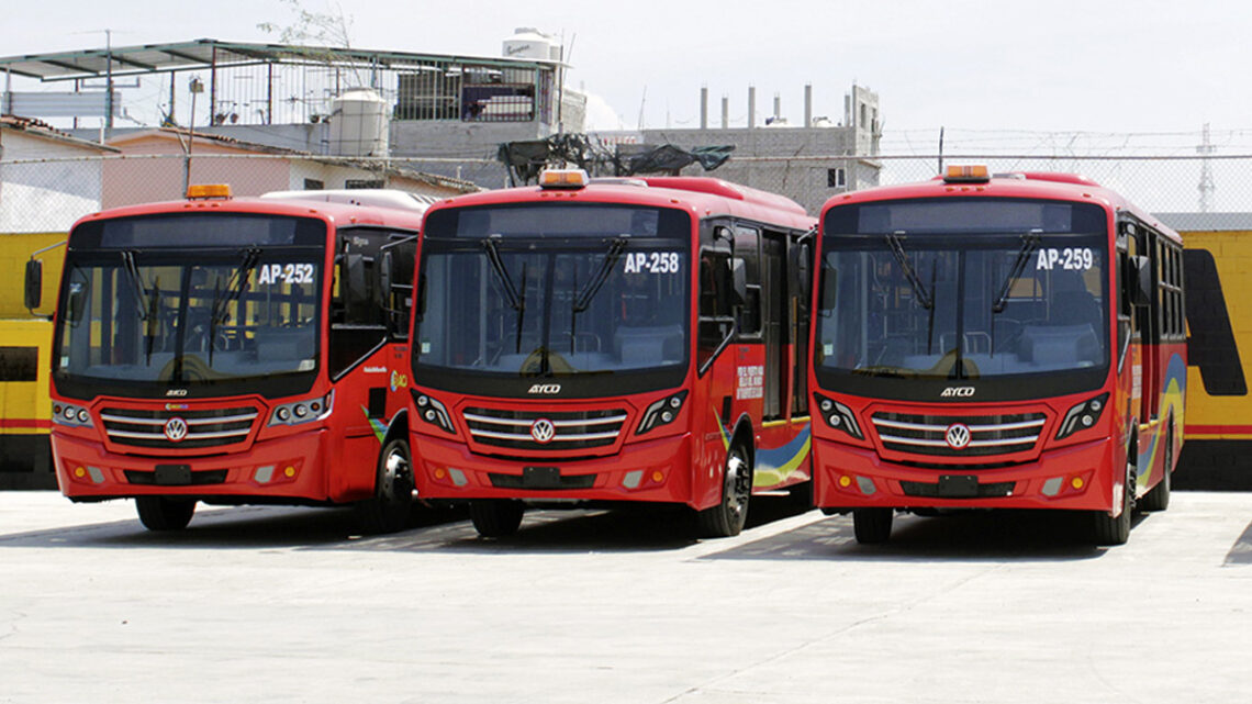 Volkswagen Camiones y Buses presente en la renovación de la línea Acabús