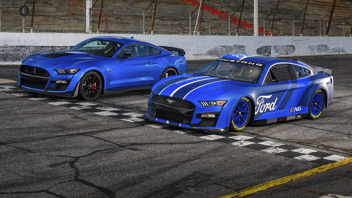 Mustang 2022 impulsa la copa NASCAR