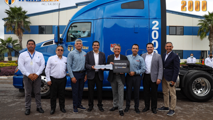 Transmex llega a la unidad número 2000 de Kenworth