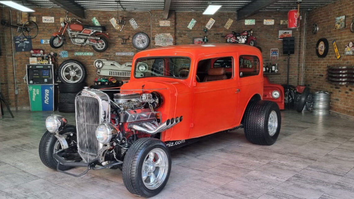 México tiene el único Chevrolet 33 convertido en un Hot Rod que cambia de color