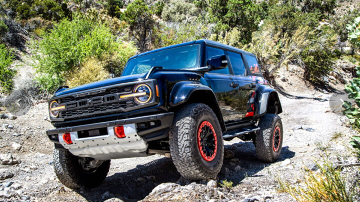 Resalta en donde sea con Ford Bronco Raptor Code Orange